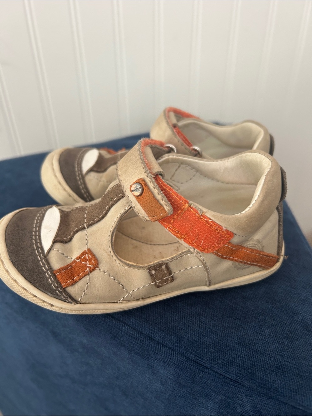 Primigi Kids Cream and Brown Leather Sandals with Orange Accents